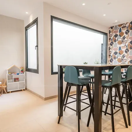 Apartment Coastside With Balcony And Parking By Rems *