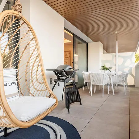 Coastside Gem With Terrace Rems Apartmán
